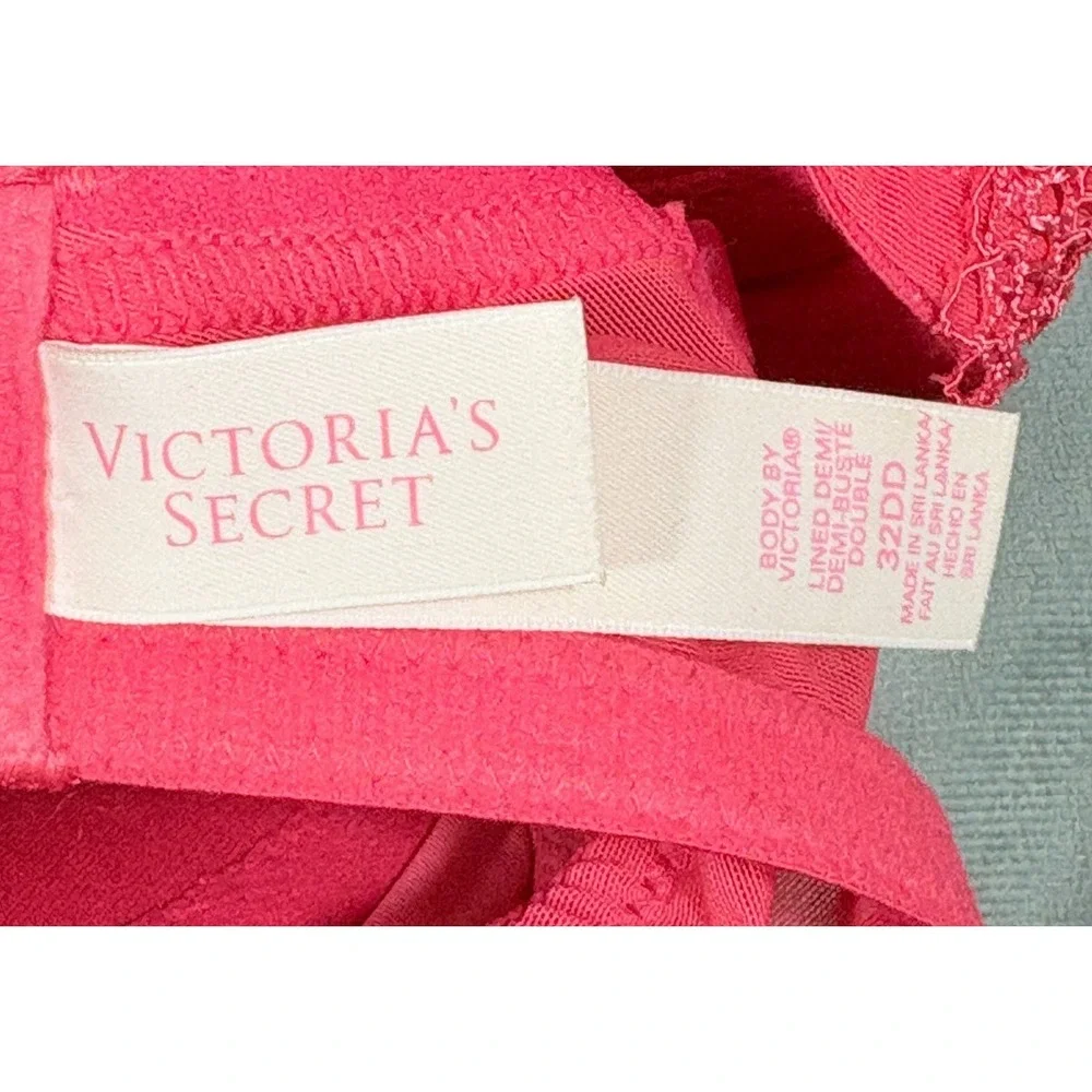 Victoria's‎ Secret Bra Body By Victoria Lined Demi 32DD Laced Bra Bright Pink